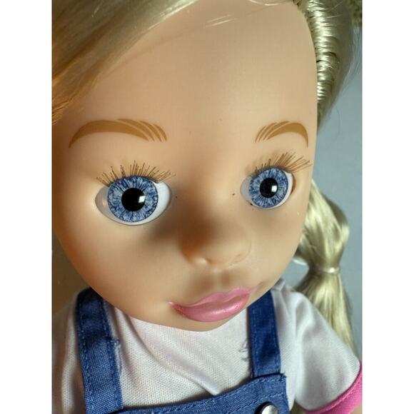 Call Me Chloe Interactive 18 Inch Talking Doll With Phone 30+ Phrases Works! - Picture 11 of 12